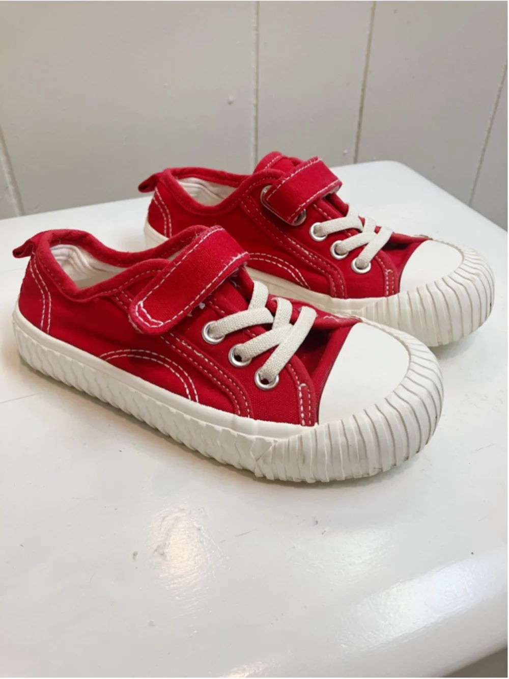 Mini Balabala Unisex Red Canvas Rubber Cap-toe Sneakers SZ 11 School Play Casual